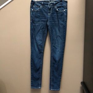 Wallflower skinny jeans